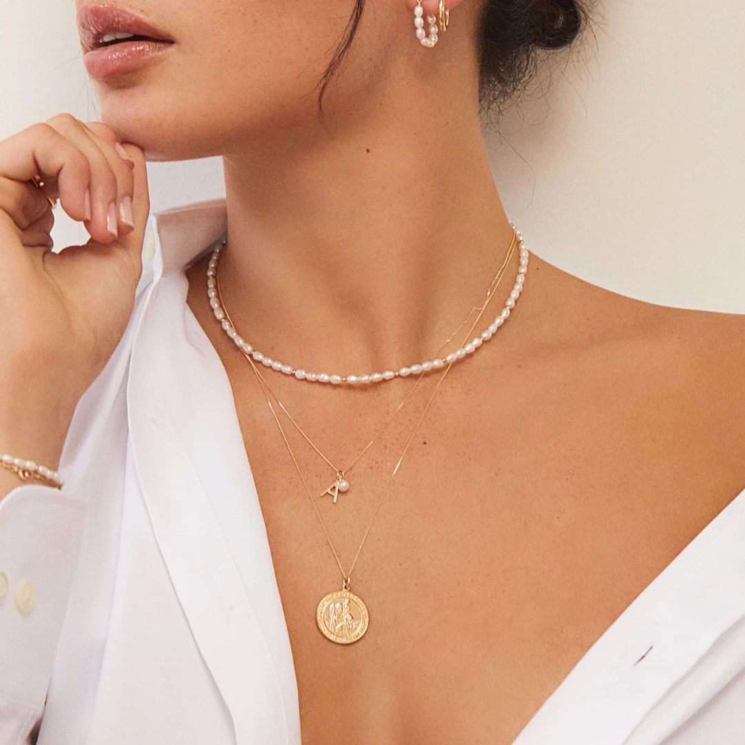 Solid Gold Large Round St Christopher Medallion Necklace - Image 7