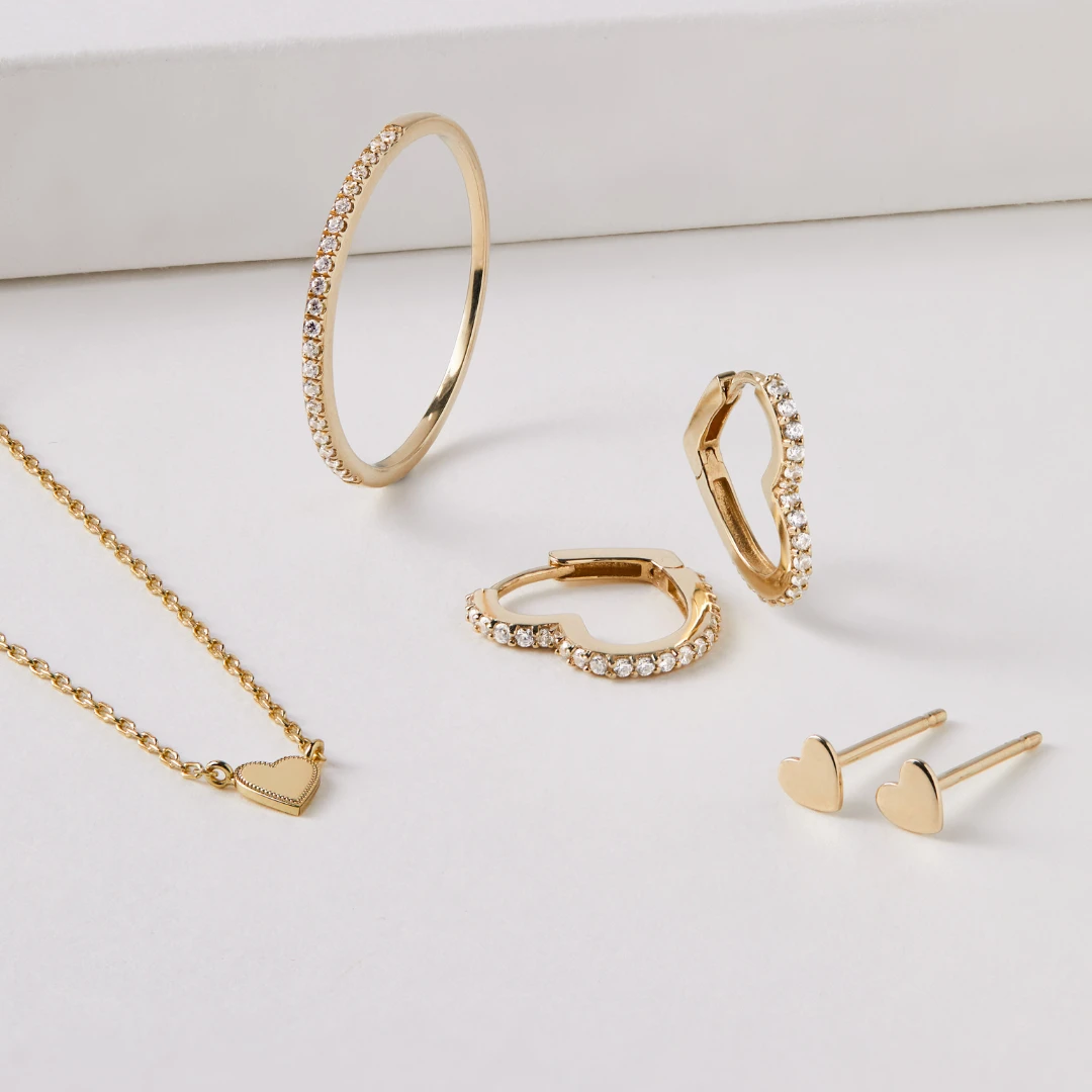 Gold Tiny Heart Necklace - Image 3