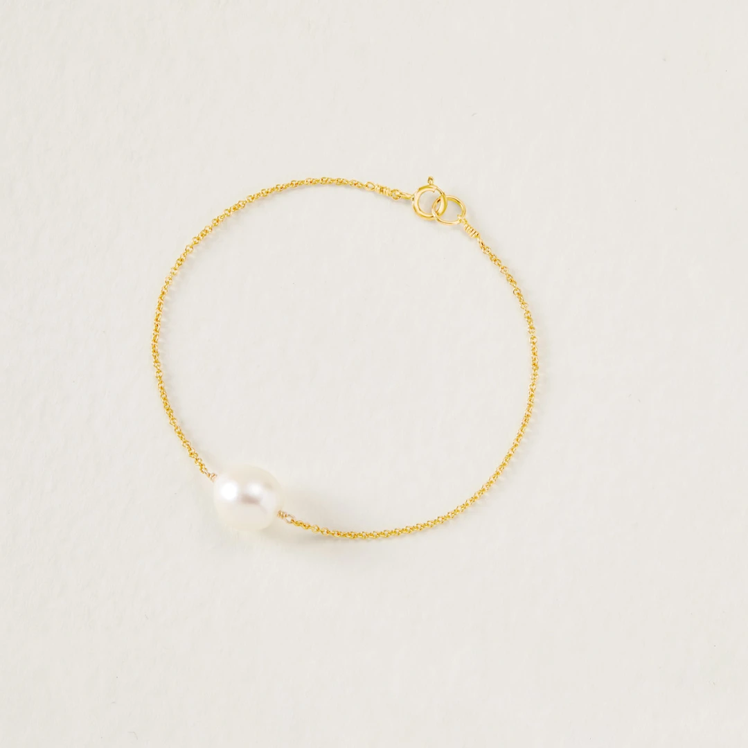 Gold Large Pearl Bracelet - Image 3