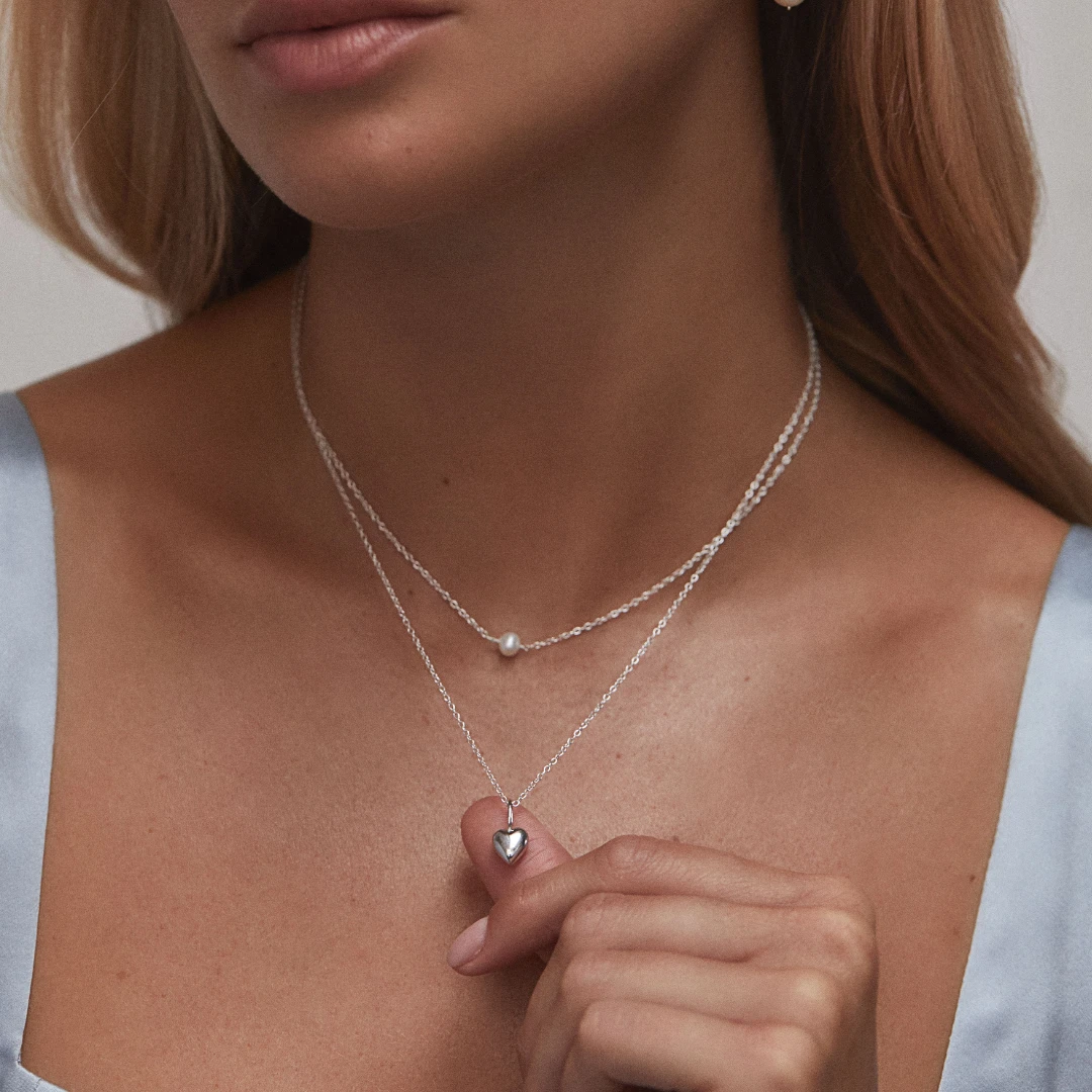 Silver Heart Pendant Necklace - Image 4