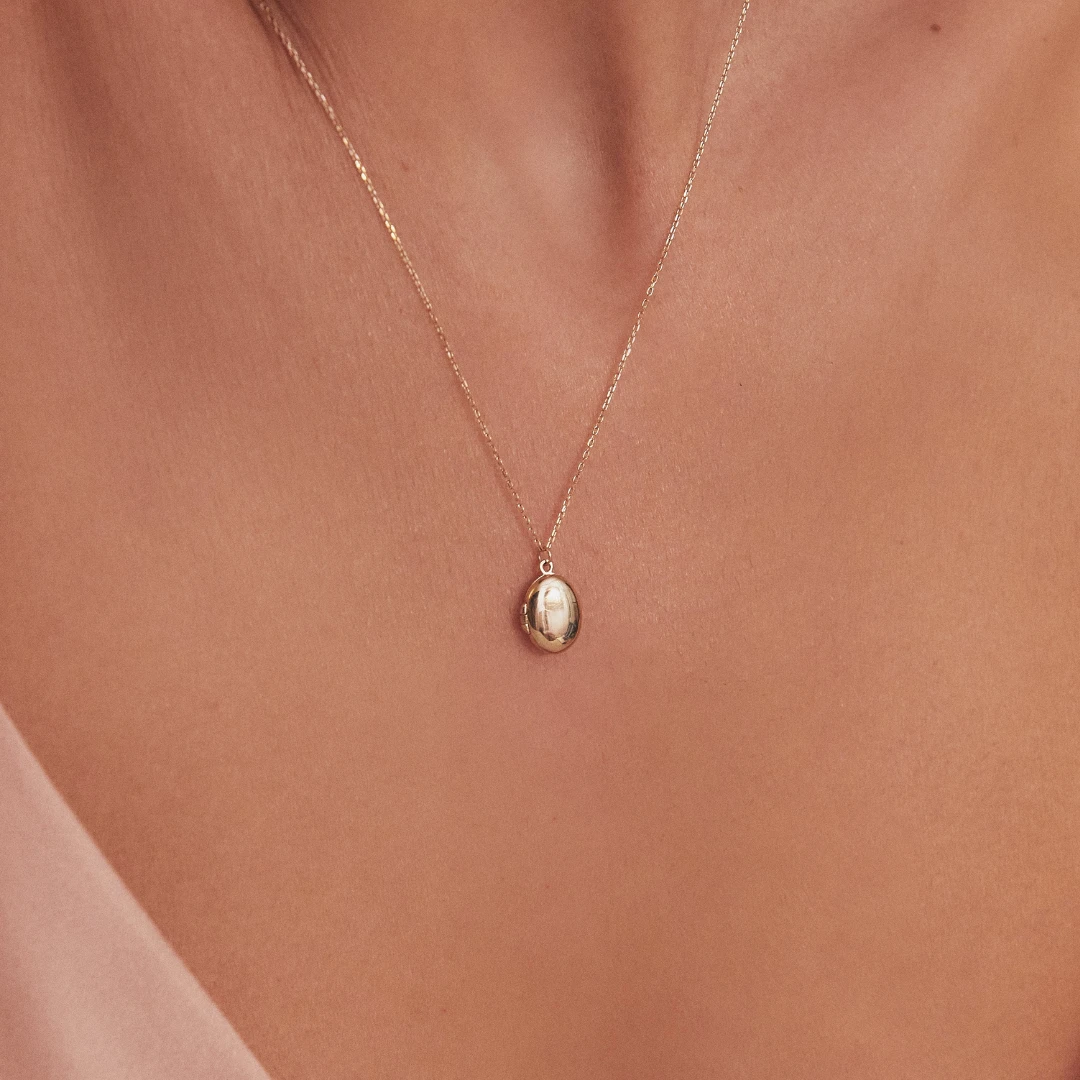 Gold Oval Locket Necklace - Image 4