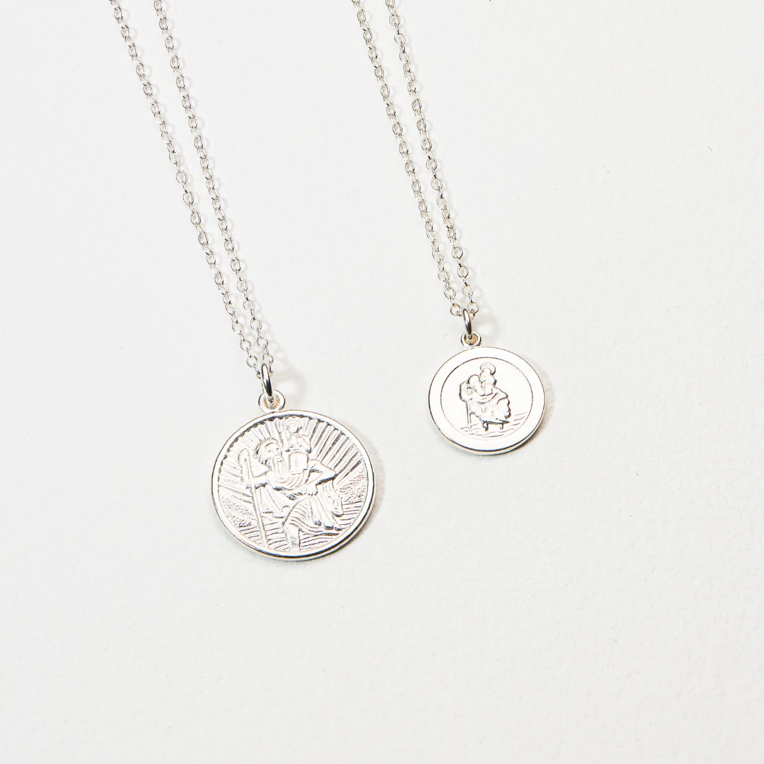 Silver Small Round St Christopher Medallion Necklace - Image 4