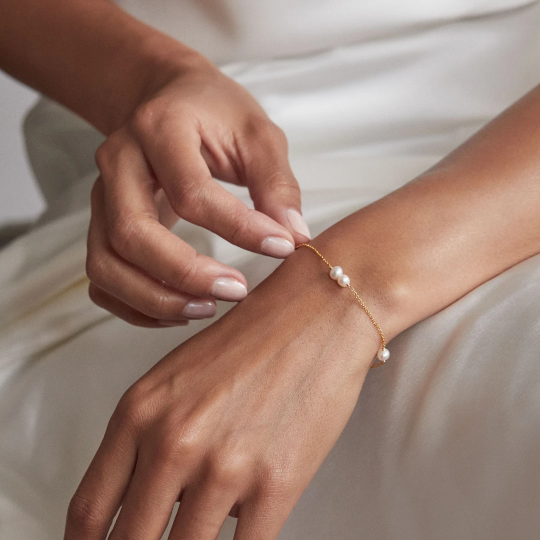 Gold Six Pearl Bracelet - Image 2