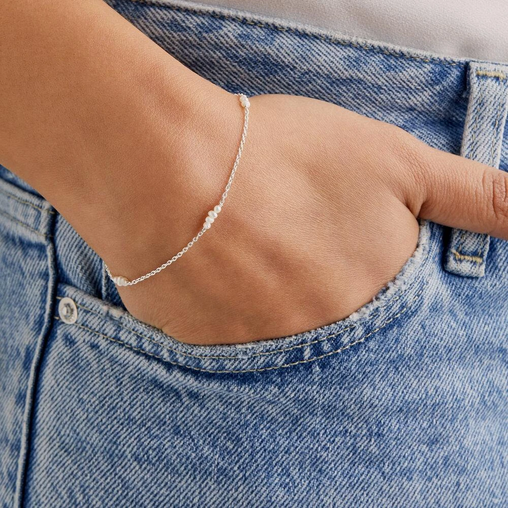 White Gold Mini Pearl Bracelet - Image 4
