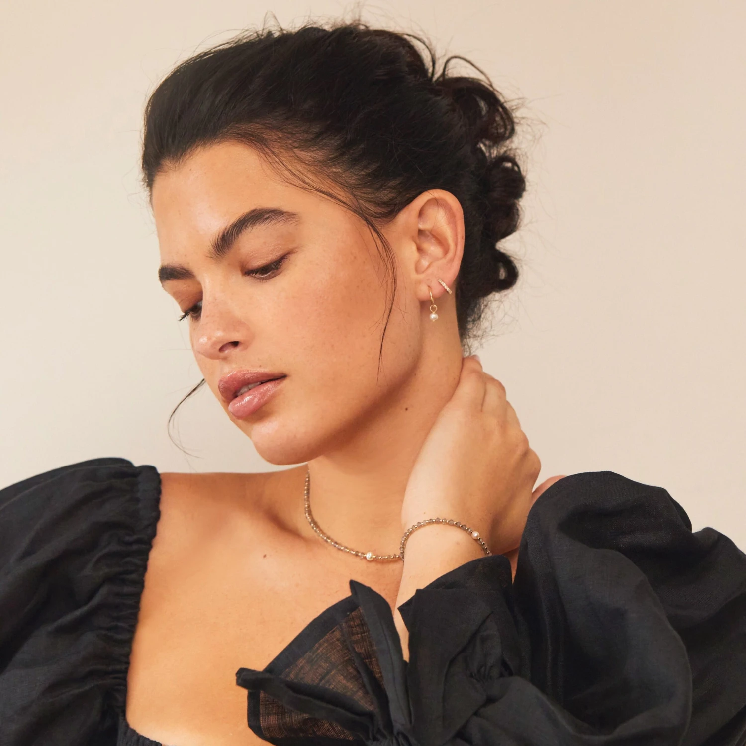 Gold Labradorite Gemstone Bracelet - Image 3