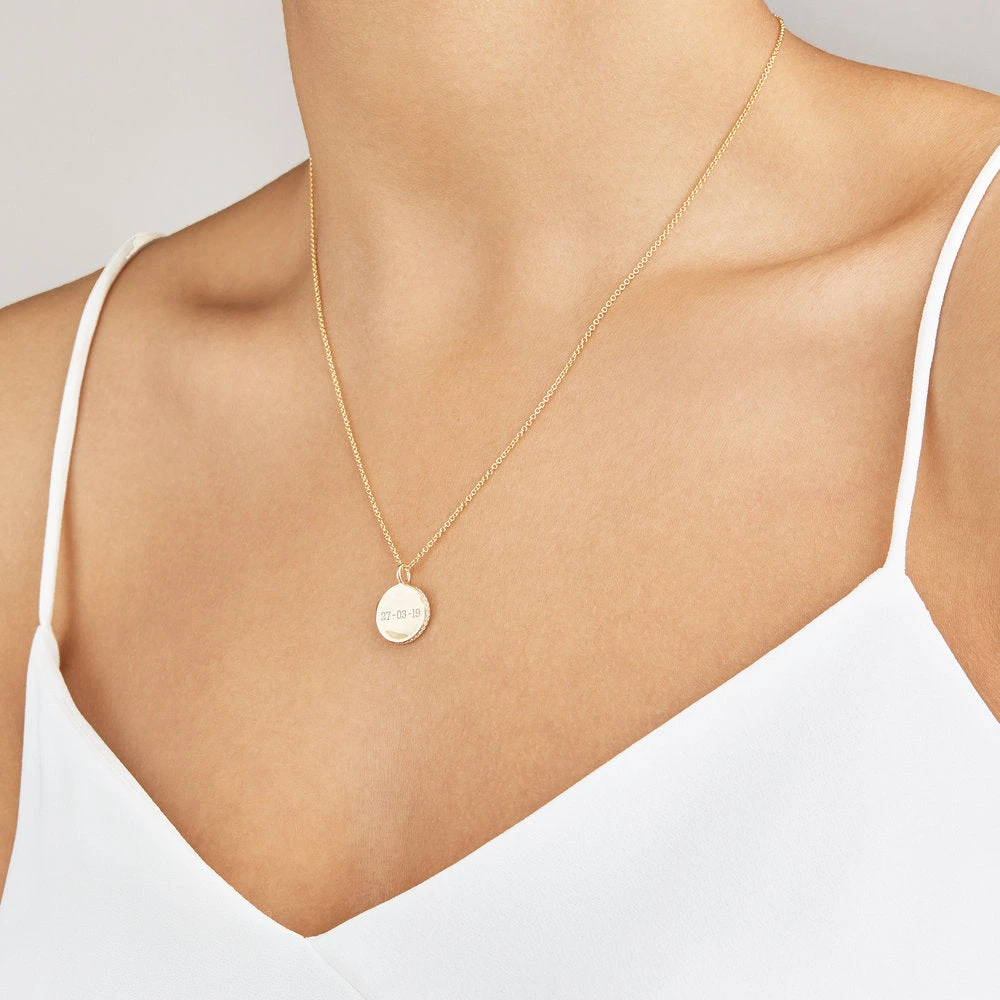 Silver Small Diamond Style Disc Necklace - Image 7