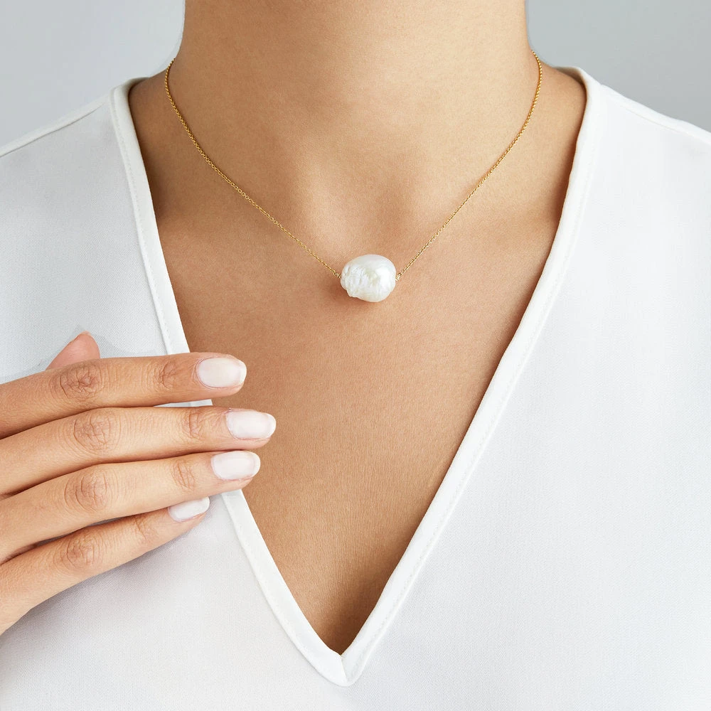 Gold Large Baroque Pearl Choker - Image 2