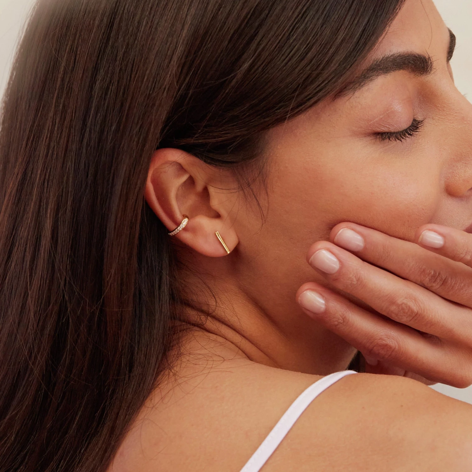 Silver Plain Bar Stud Earrings - Image 3