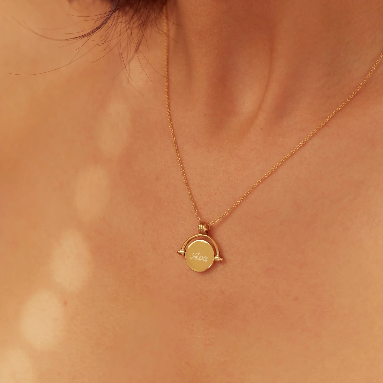 Silver Mother Of Pearl Spinning Disc Necklace - Image 9