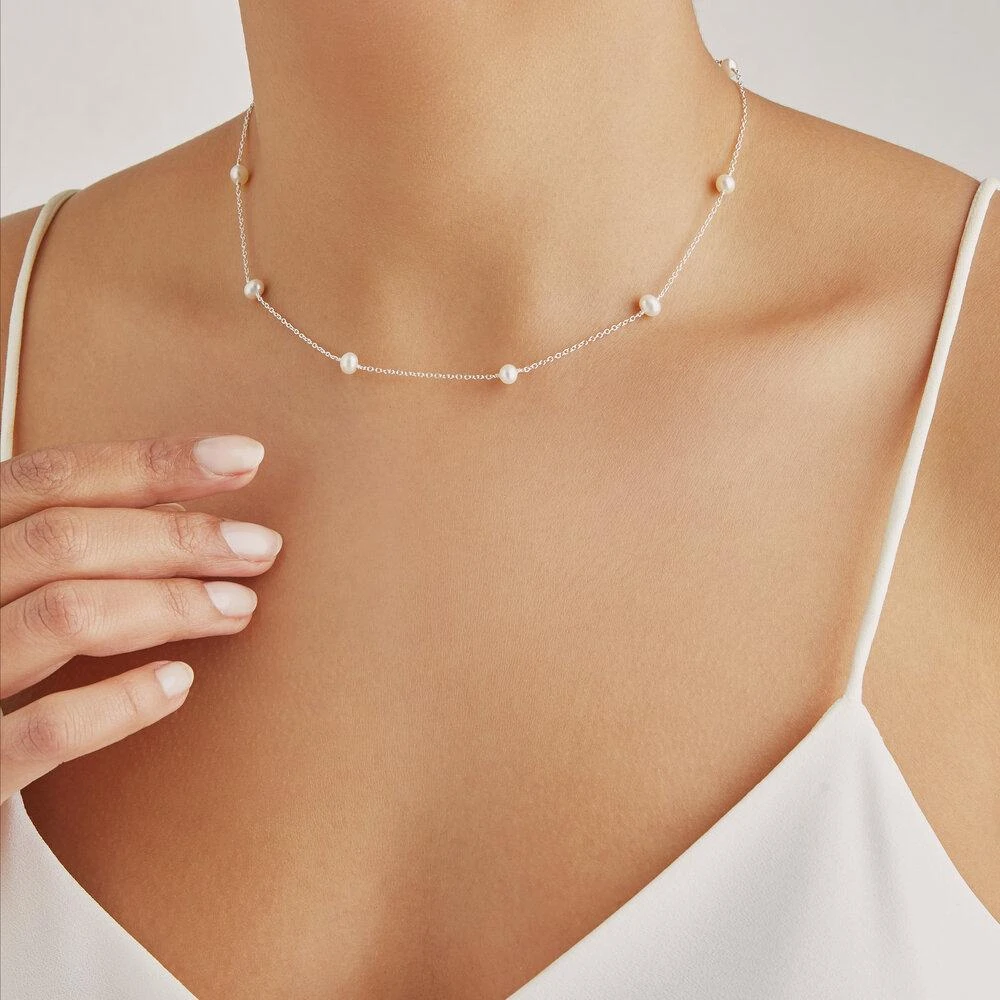 White Gold Ten Pearl Choker - Image 3