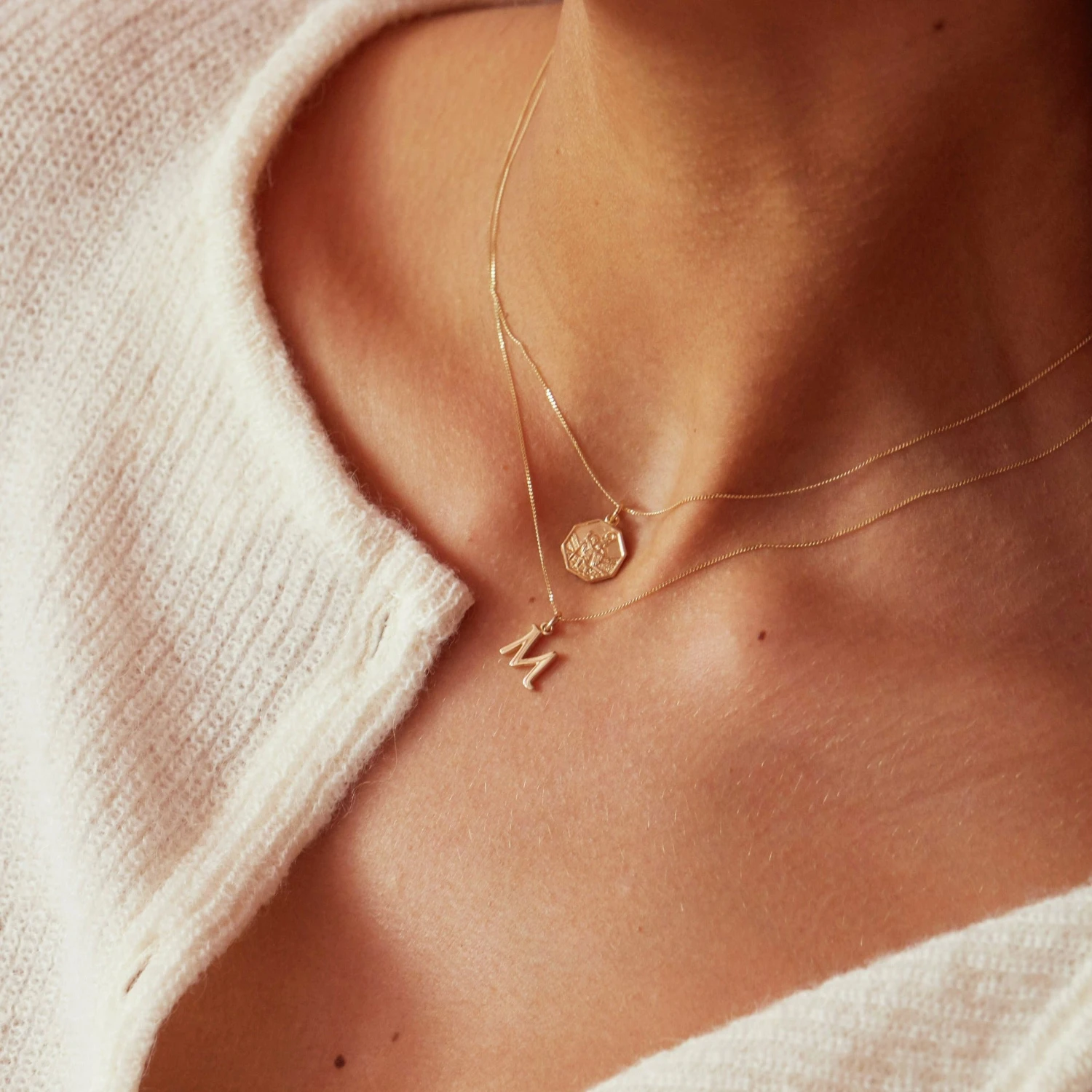 Silver Curve Initial Letter Necklace - Image 7